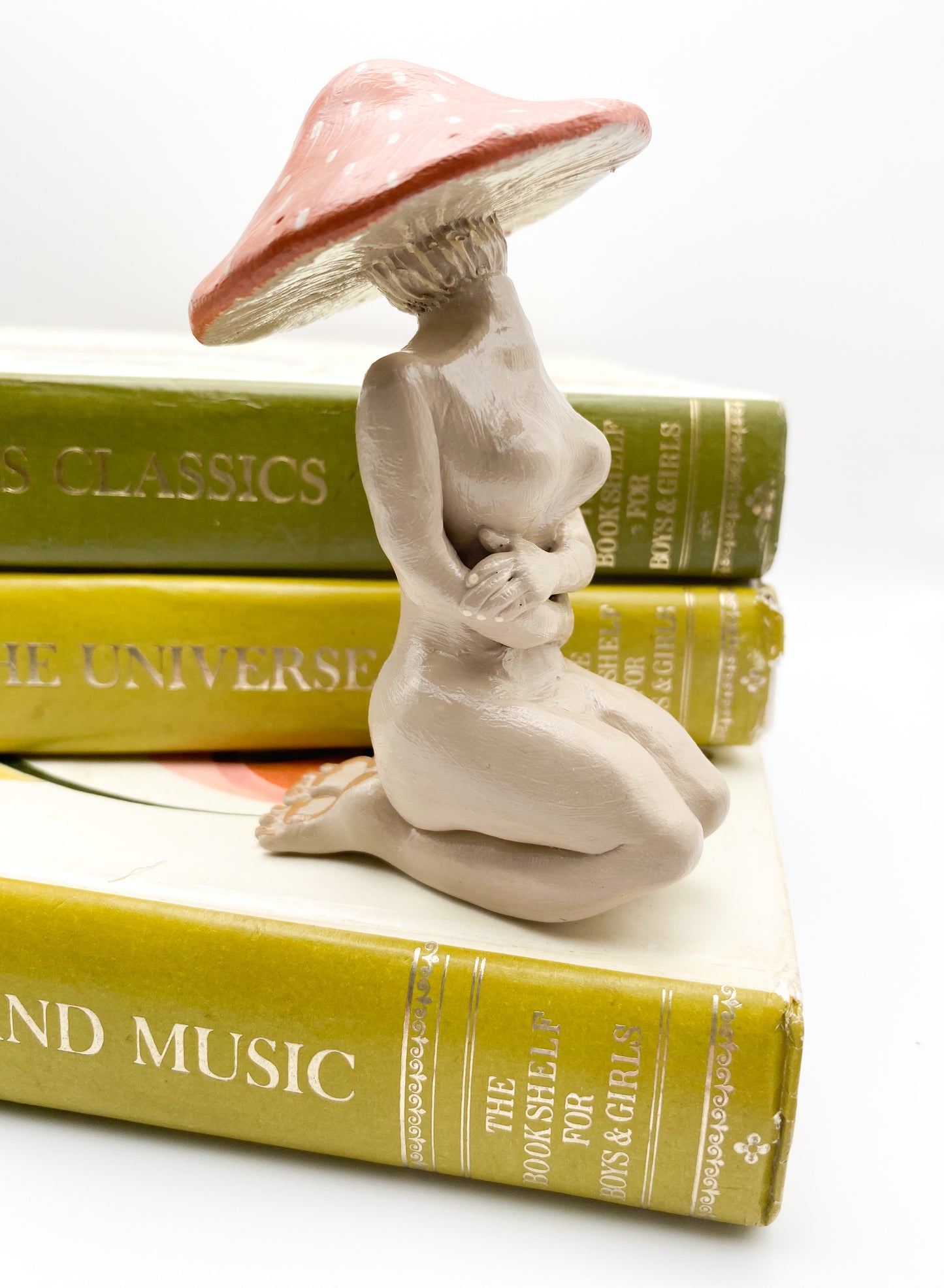 Mushroom Woman Earring Holder - Terracotta