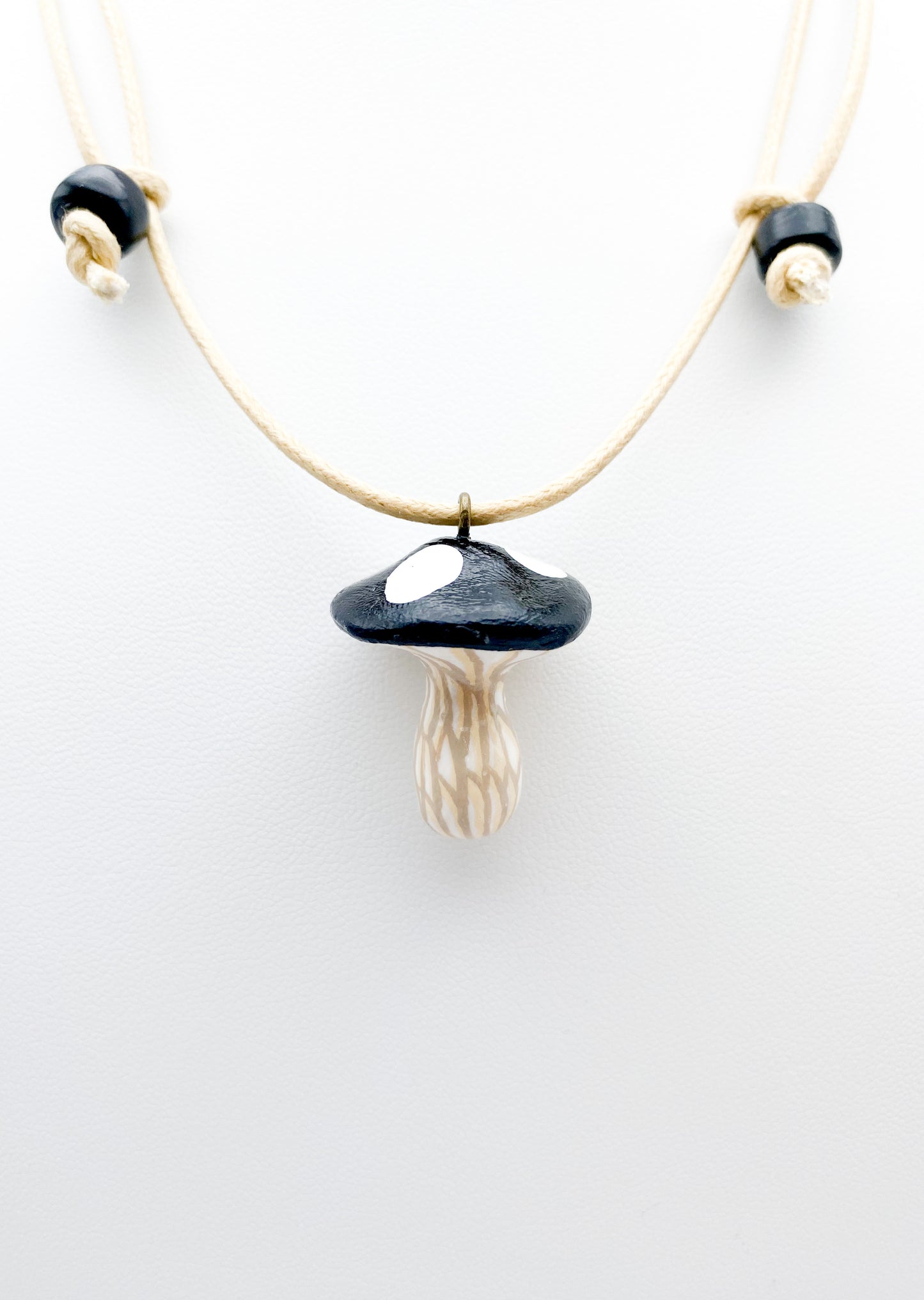Classic Mushroom Necklace - Black
